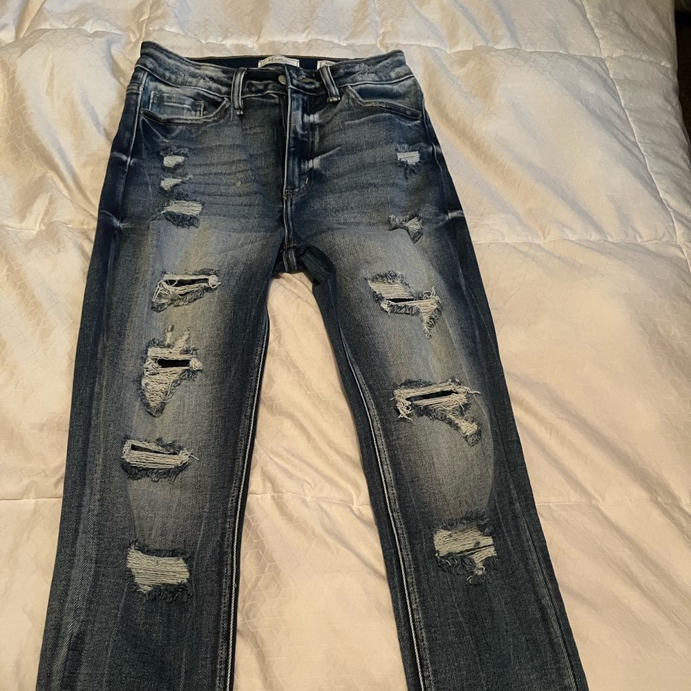 Kancan. curvy high rise/ ankle skinny.